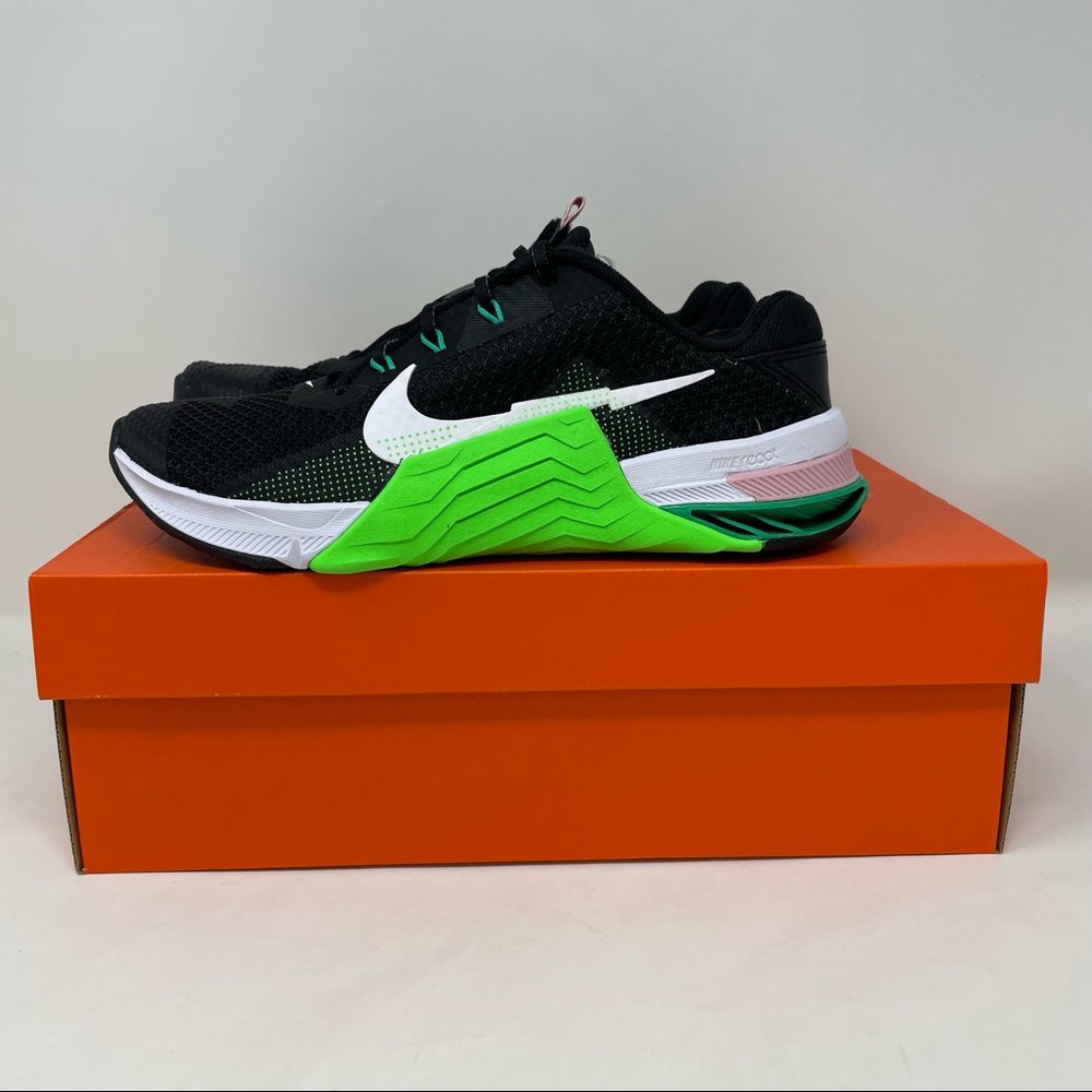 New Nike Metcon 7 Green Strike Black White CZ8280-036 Women’ Sz 8